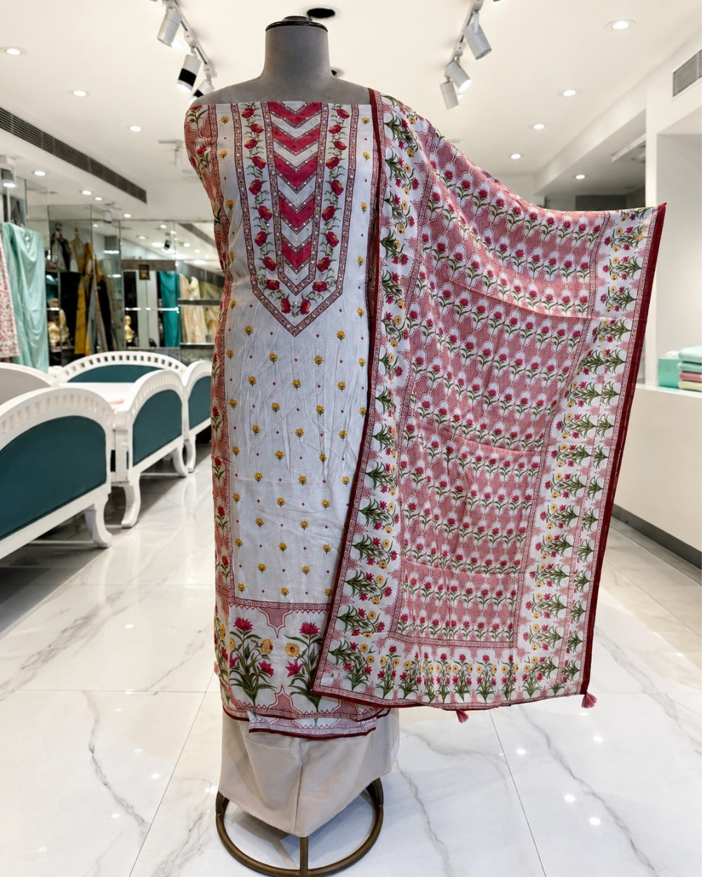 Muslin Printed Suit with French Knot Work & Dupatta (12612574)