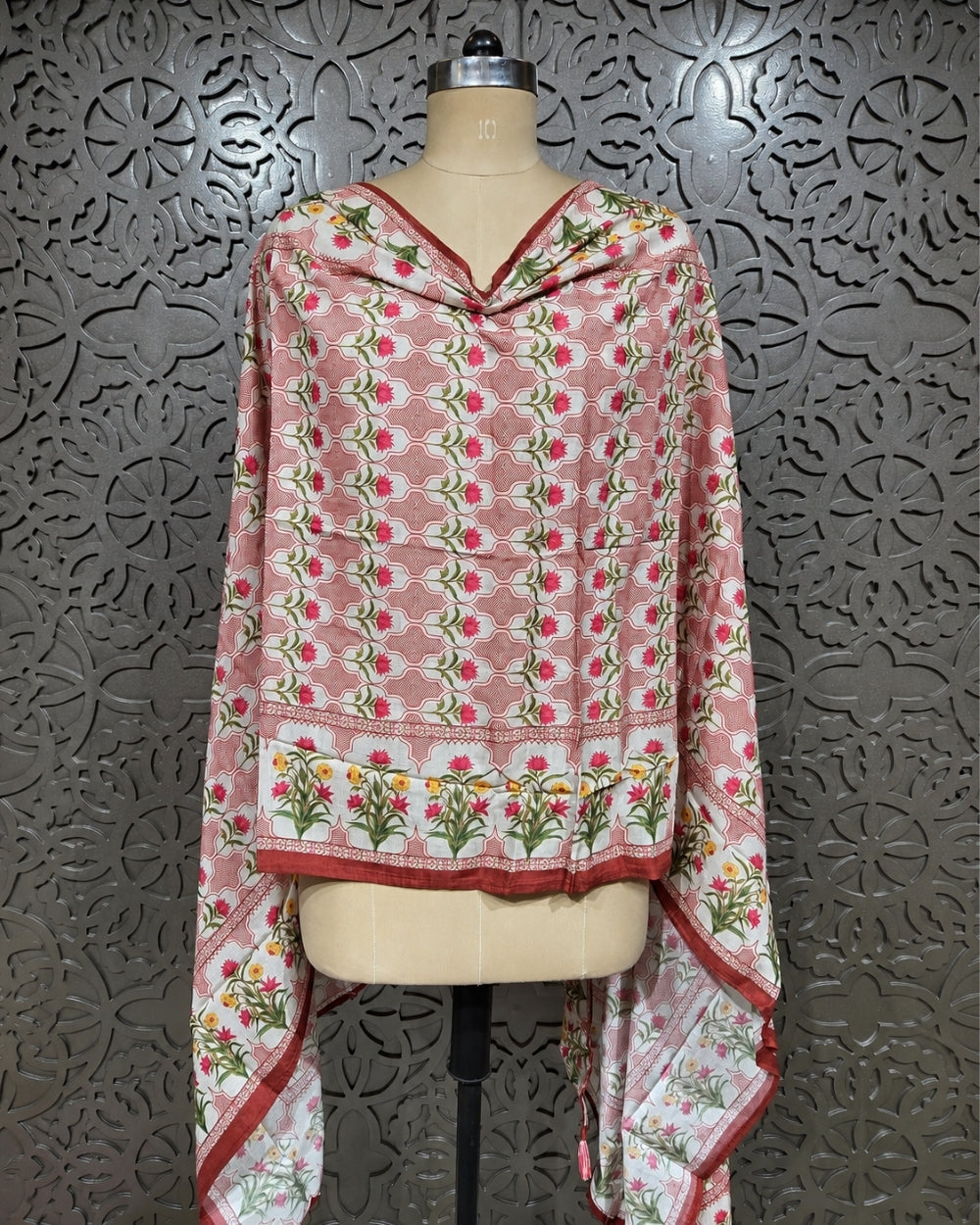 Muslin Printed Suit with French Knot Work & Dupatta (12612574)