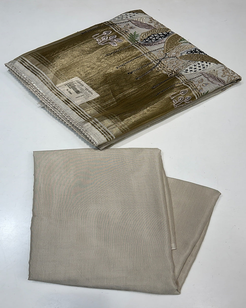 Natural Mul Chanderi Suit with Resham Embroidery (12625943)