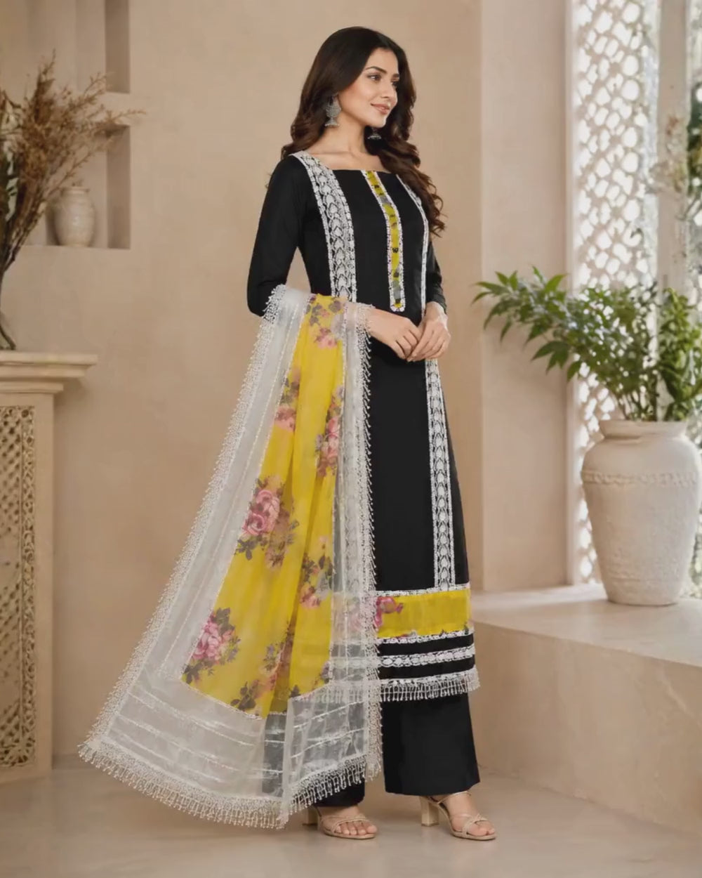 Soft Organza Pakistani Suit with Digital Print & Lace Work (12621918)